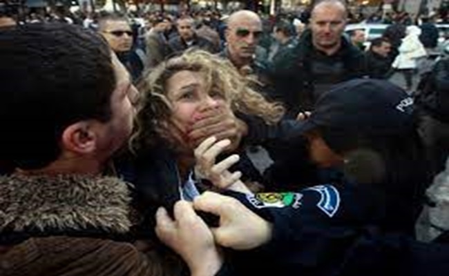 في اليوم العالمي للمرأة واقع المرأة الجزائرية بين الدعارة والظلم والحكرة