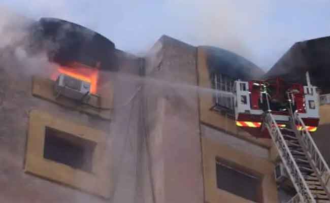 نشوب حريق في بناية سكنية بتلمسان يخلف 6 مصابين