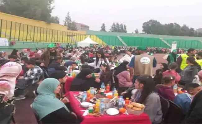 احتضان تيزي وزو أضخم مائدة إفطار جماعي