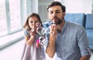 10 طرق لجعل زوجك يساعدك في تربية الأطفال...