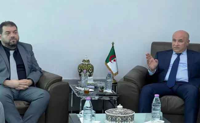 زيتوني يؤكد توفير الدولة كافة الحوافز للمستثمرين في مجال إنتاج الملابس الجاهزة