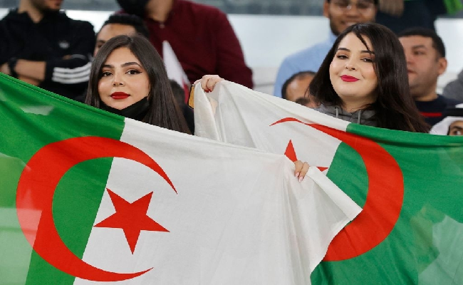 بالجزائر مشعوذ مختص في فض بكارة الفتيات ليضمن لهن العمل في الامارات
