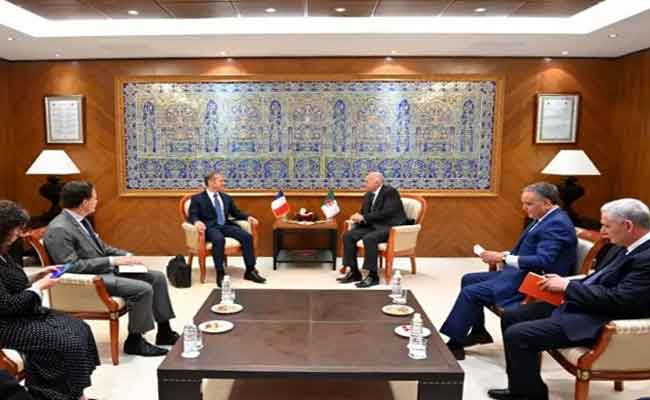 استقبال عطاف للمبعوث الخاص للرئيس الفرنسي بشأن ليبيا