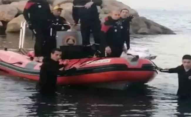 غرق 5 أطفال كانوا في نزهة مع جمعيات بشاطئ “الصابلات” بالعاصمة