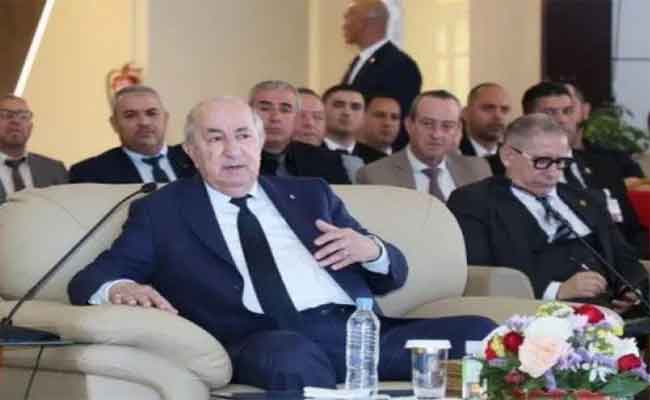 تبون يؤكد عزمه إعادة النظر في التقسيم الاداري ومراجعة قانوني البلدية والولاية