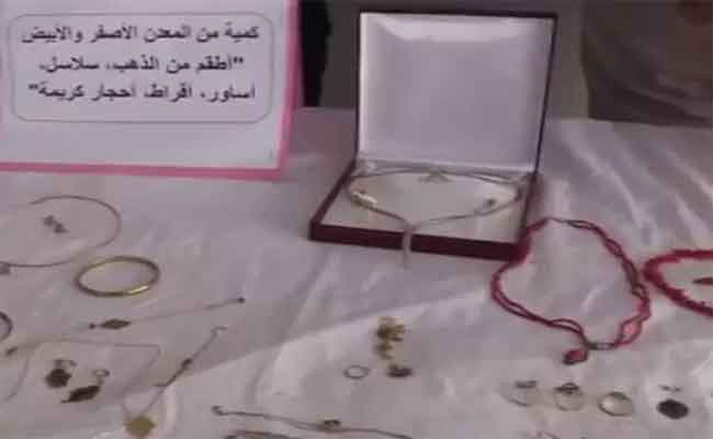 توقيف مسبوقين قضائيا يحترفان سرقة المنازل بالعاصمة