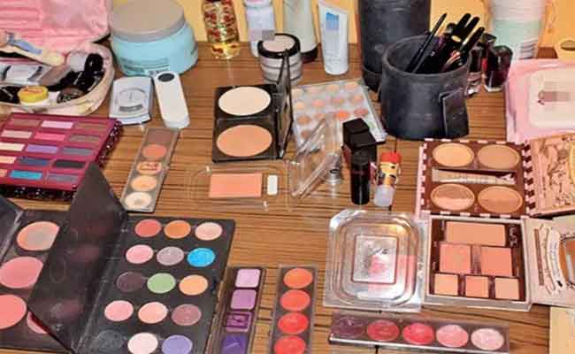 توقيف شخصين متلبسين بـ110 ألف وحدة من مواد التجميل المقلدة بسطيف