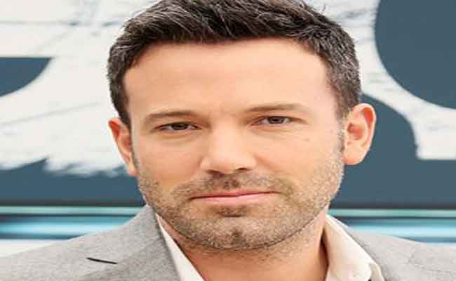 بن أفليك يكشف عن سبب ظهوره دائماً غاضباً وحزيناً في صوره…