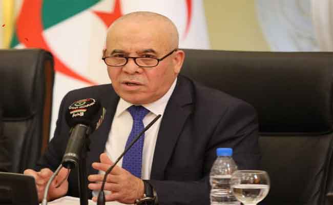 شرفة يؤكد اعتكاف وزارته على توفير الأوعية العقارية اللازمة لإنجاز المشاريع الإستثمارية المدمجة