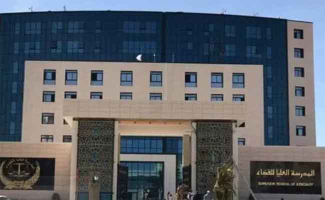 إشراف طبي على يومين دراسيين في موضوع “مستجدات قانون العقوبات 2024”