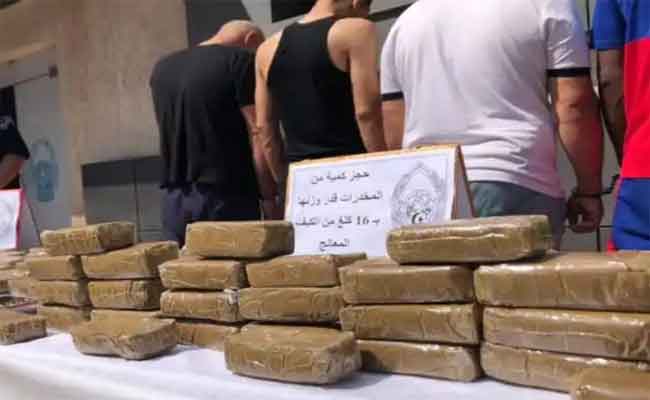 الإطاحة بشبكة إجرامية تحترف المتاجرة في المخدرات بوهران