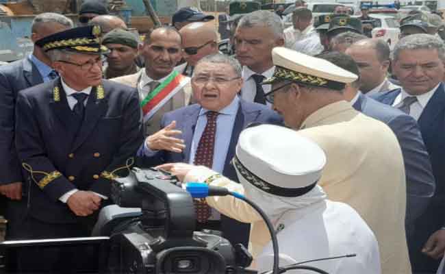 مراد يعلن عن حلول استعجالية لمشكل تذبذب المياه بتيارت قبل عيد الأضحى