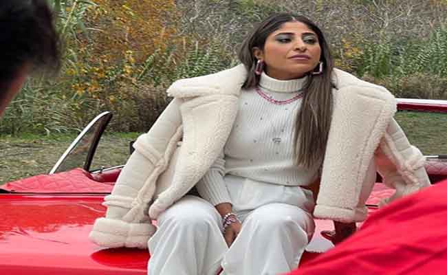 شجون الهاجري تفوز بجائزة أفضل ممثلة عن دورها في مسلسل غسيل…