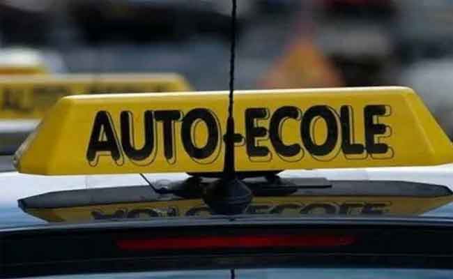 صدور قرار يحدد برنامج التكوين في سياقة السيارات بالجريدة الرسمية