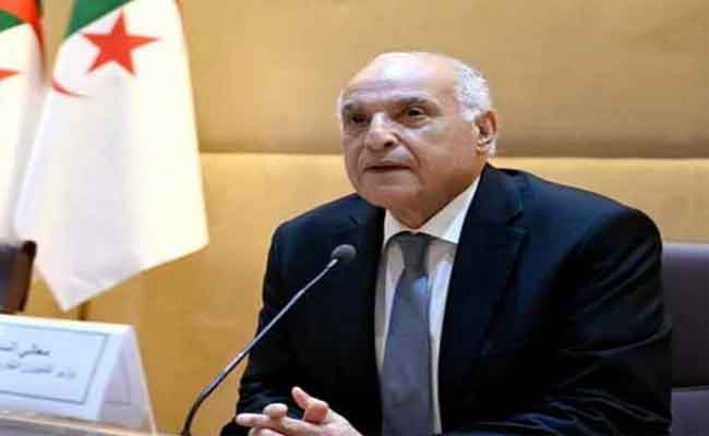 عطاف يتحادث هاتفيا مع نظيره المصري