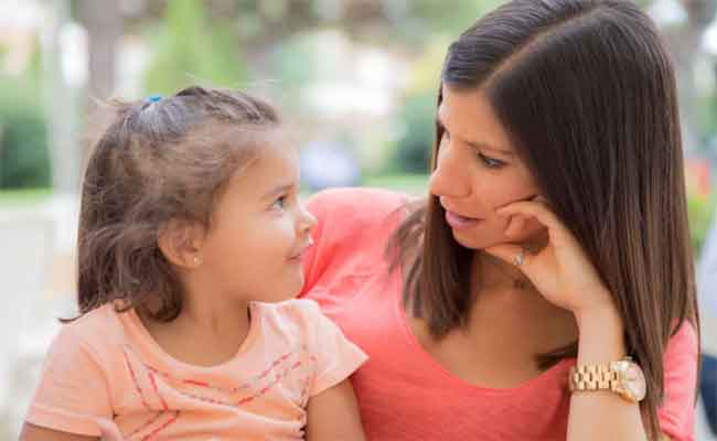 كيف أعلم طفلي آداب الحوار من عمر  3-8 سنوات؟