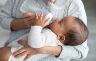 لماذا يرفض مولودك الرضاعة الطبيعية رغم فوائدها؟...وطرق ونصائح لنجاحها