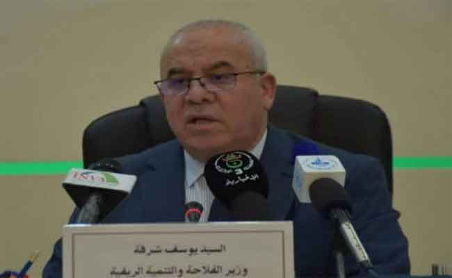 شرفة يؤكد استهداف وزارته زرع 3.2 مليون هكتار من الحبوب هذا الموسم