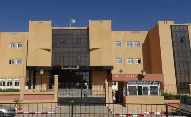 وضع رئيس بلدية حاسي القارة و عدد من اعضائه تحت الرقابة متهمين بالفساد