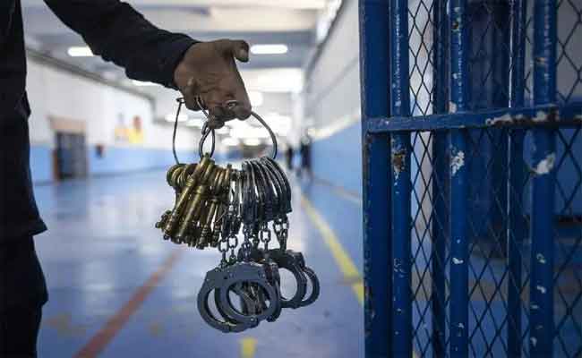 عقوبات حبسية بين سنتين و10 سنوات في حق المتورطين في اختلاس 53 مليار من ملبنة الأوراس