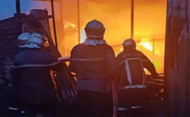 اندلاع حريق بوحدة لتجميع النفايات البلاستيكية بالأربعاء بالبليدة