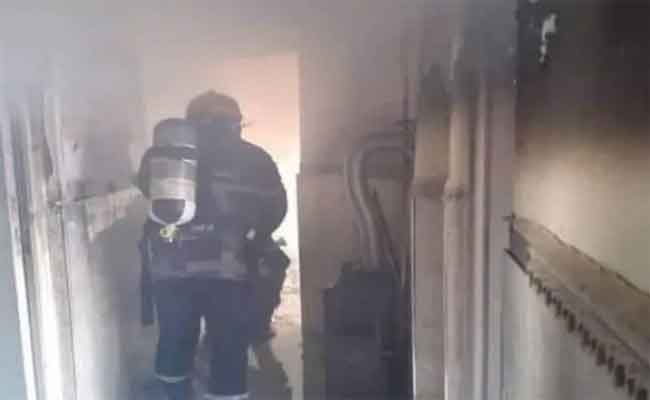 نشوب حريق في بناية سكنية يخلف مصابين بأم البواقي