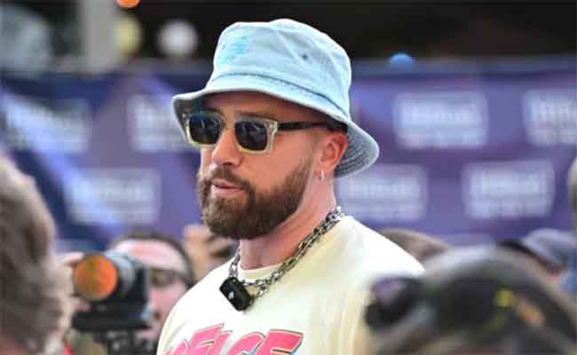 ترافيس كيلسي يكشف حقيقة ظهوره على المسرح مجدداً مع تايلور سويفت