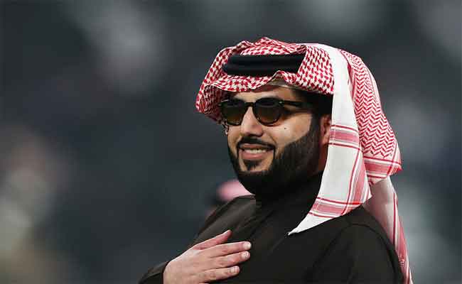 هيئة الترفيه السعودية تتراجع عن إنتاج فيلم أحمد حلمي