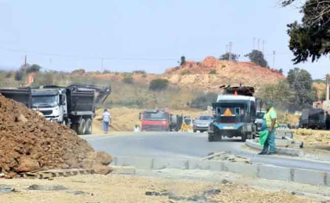 والي العاصمة يتفقد تقدم أشغال إنجاز المشاريع 