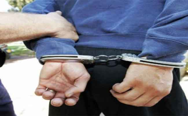 إلقاء القبض على شخص يحترف سرقة المركبات عن طريق الكسر بأم البواقي