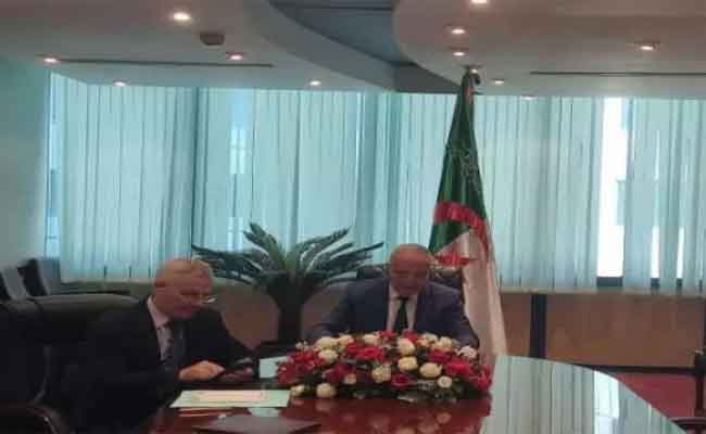 فايد يدعو إلى  إعادة التفكير في النماذج التقليدية للمالية العالمية