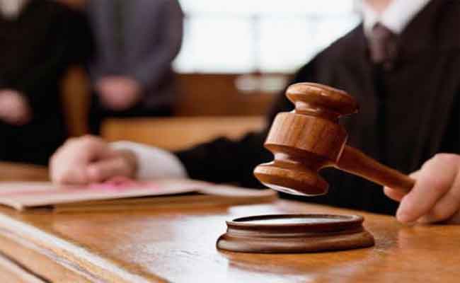 إدانة مواطنة أمريكية دخلت للجزائر بطريقة غير شرعية بغرامة 10 آلاف دج