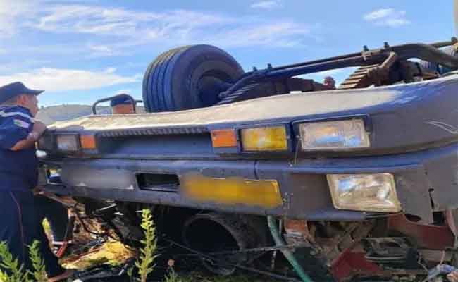 انقلاب حافلة يخلف مصرع السائق بقالمة