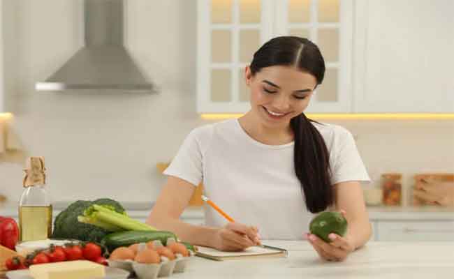 كيف تحافظين على لياقتكِ قبل بدء الجامعة؟ التفاصيل وِفق اختصاصية