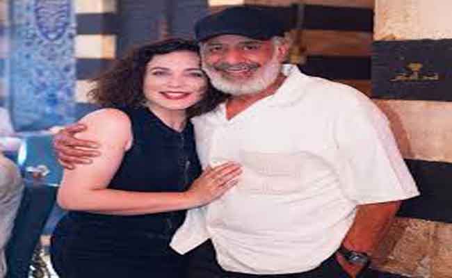 سلاف فواخرجي تنشر صورة مع أيمن زيدان…وهكذا علقت