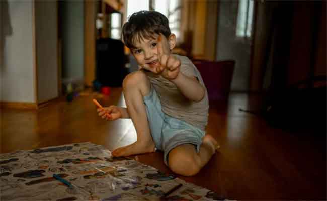 كيف يتعلم الطفل المصاب بالتوحد؟ وما الذي يمكنك فعله؟