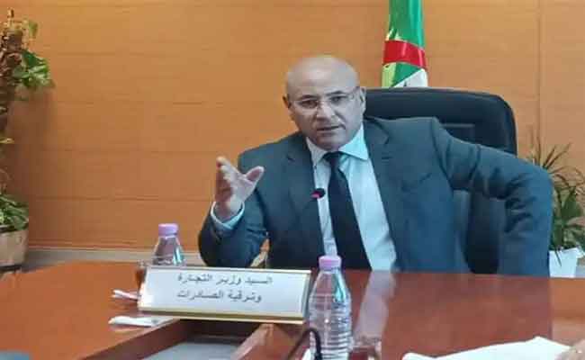 زيتوني يؤكد تسقيف كل المواد الواسعة الاستهلاك ورقمنة شاملة للموانئ لضبط كل المواد المستوردة