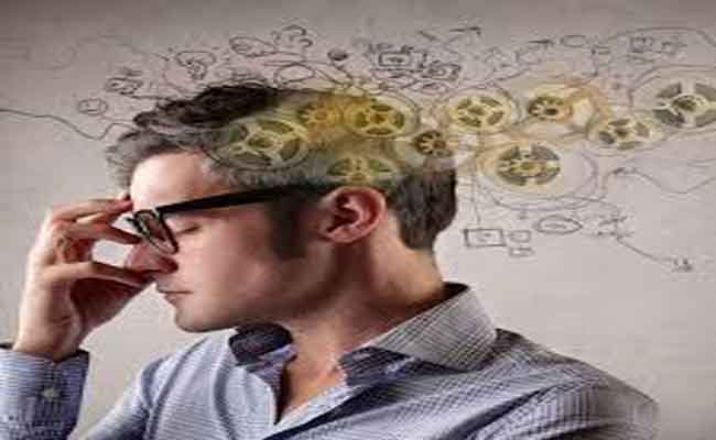 أضرار كثرة التفكير على الدماغ وطرق التخلص منها