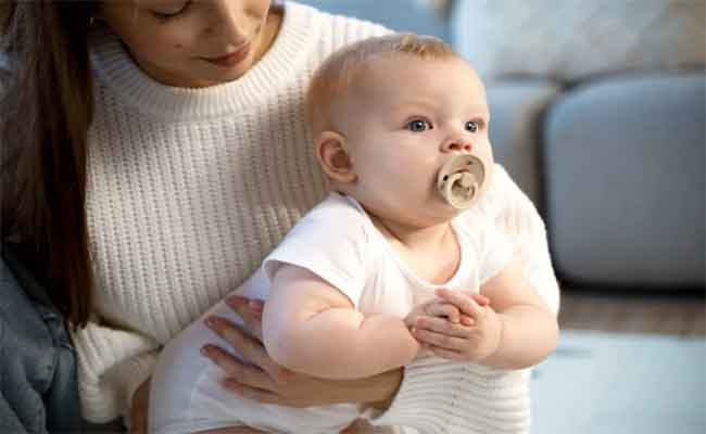 تطورات مذهلة لطفلك في الشهر الثامن…ولكن تفاصيلها تسبب لك التعب والسعادة معاً