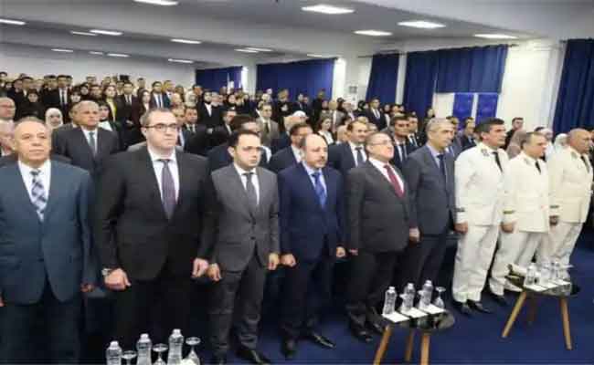 إشراف وزير الداخلية على مراسم افتتاح السنة التكوينية بالمدرسة الوطنية للإدارة