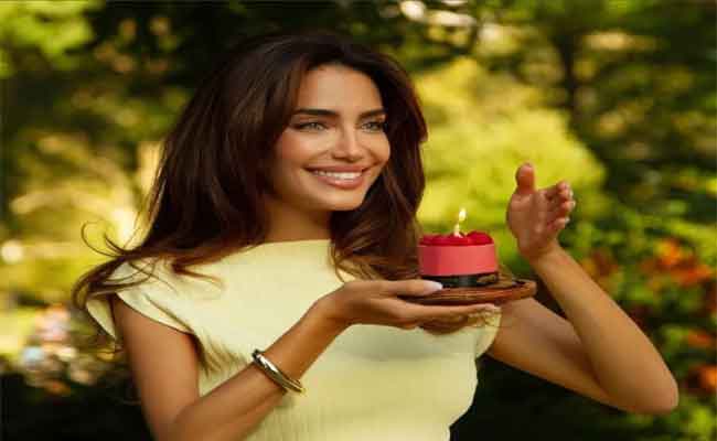 جيسيكا قهواتي تكشف آخر التطورات الصحية لوالدتها بعد إلإعلان عن إصابتها بالسرطان للمرة الرابعة