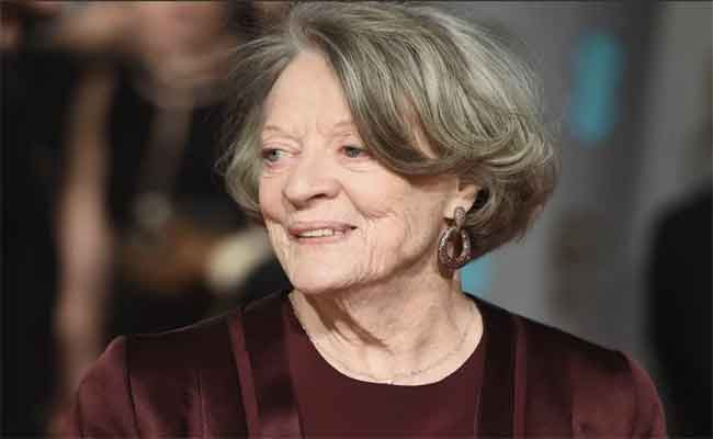 وفاة الفنانة العالمية ماغي سميث…تعرفوا إلى مسيرتها الفنية