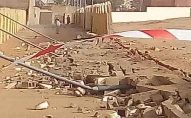 سقوط جدار يخلف قتيلين ومصابين بإن صالح