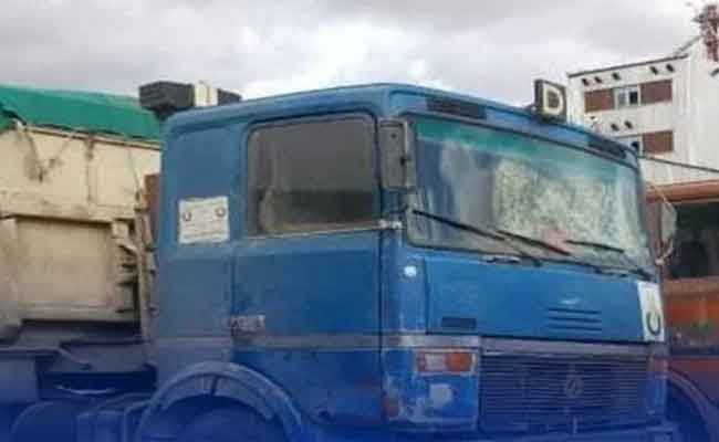 توقيف شخصين متلبسين بشحنة قمح مغطاة بطبقة من النخالة للتمويه بالمسيلة