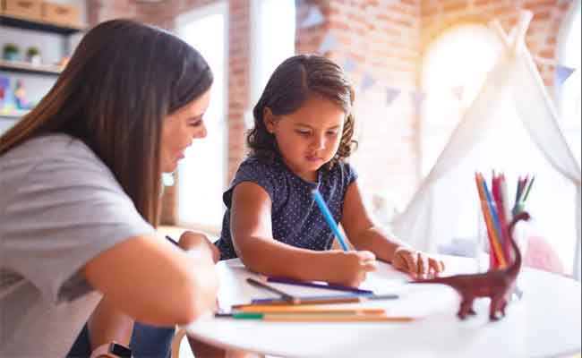 طرق توصيل المعلومة للطفل بشكل مبسط وتفاعلي كضرورة تعليمية هامة…