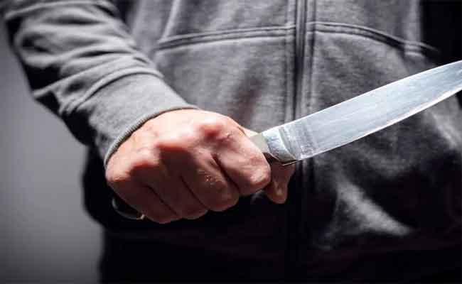 مستلهما الفكرة من فيلم: محاولة تلميذ الاعتداء على معلمته بسكين بقسنطينة