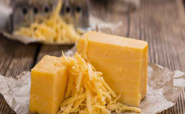 فوائد جبنة الشيدر ومضارها غير متوقعة وفق اختصاصية تغذية