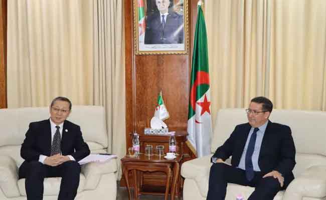 الجزائر تتباحث مع الصين تطوير التعاون في مجال التكنولوجيا النووية