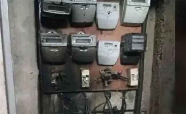 نشوب حريق بمدخل 4 عمارات يخلف مصابا بالبليدة