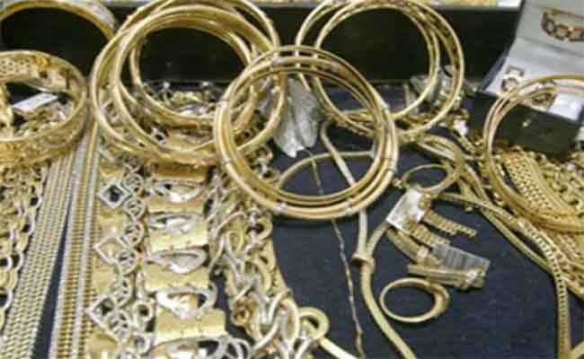 فك لغز سرقة حلي ذهبية من منزل وتوقيف المتورطين بعين الدفلى